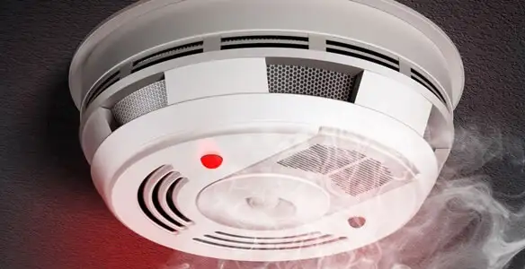 Installed smoke detector providing reliable fire detection in Glendale, AZ